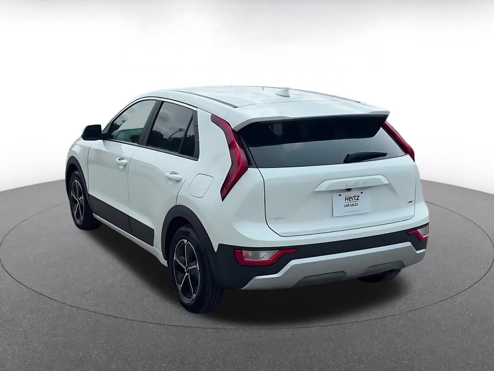 Used 2026 Kia Niro LX FWD image 11