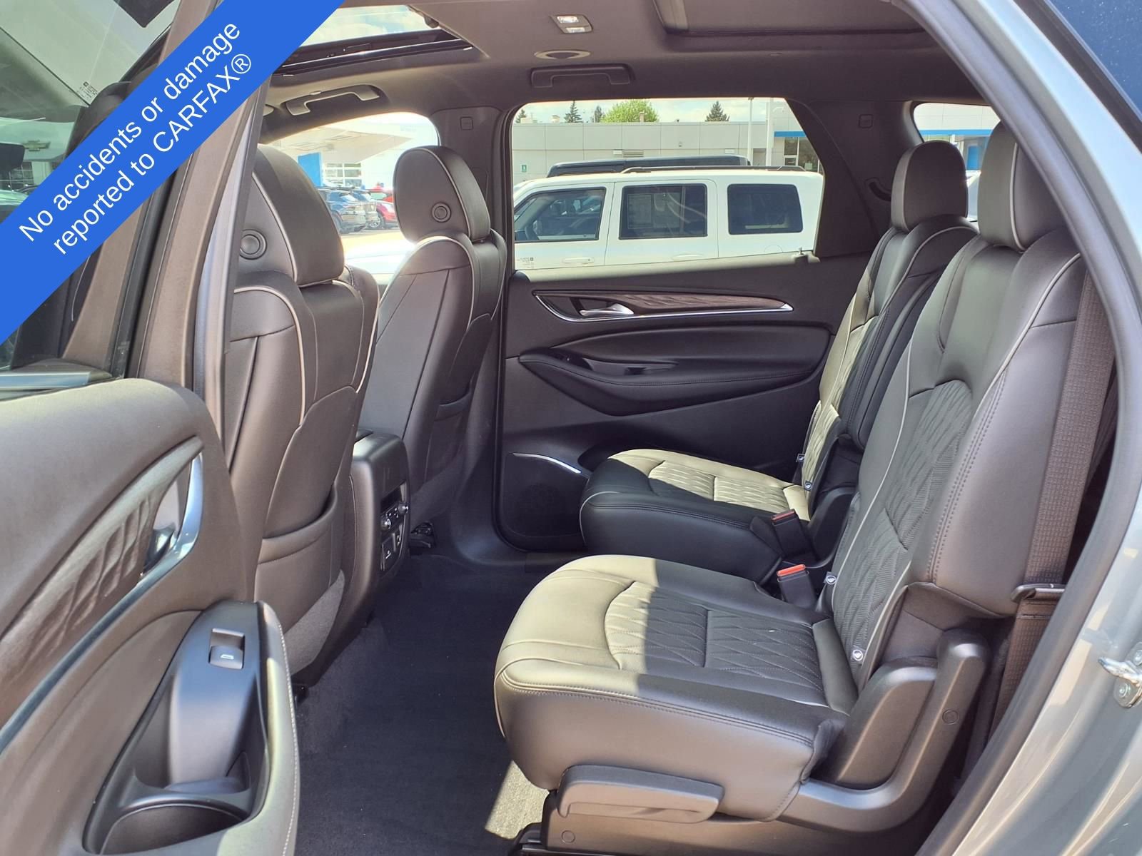 Used 2024 Buick Enclave Avenir w/ Avenir Technology Package AWD/4WD image 11