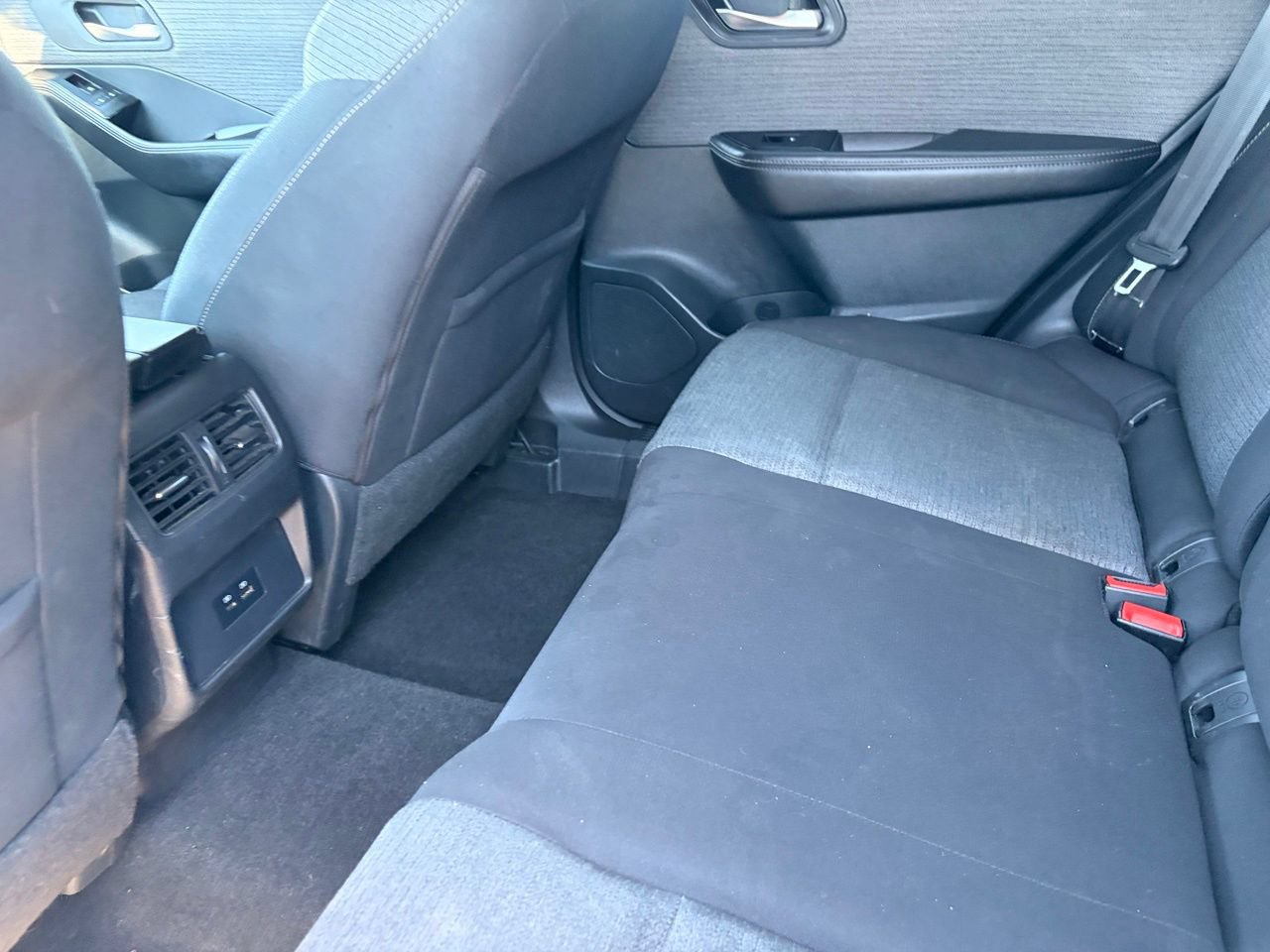 Used 2021 Nissan Rogue SV FWD image 15