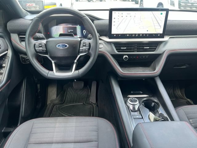 Used 2025 Ford Explorer ST-Line RWD image 16