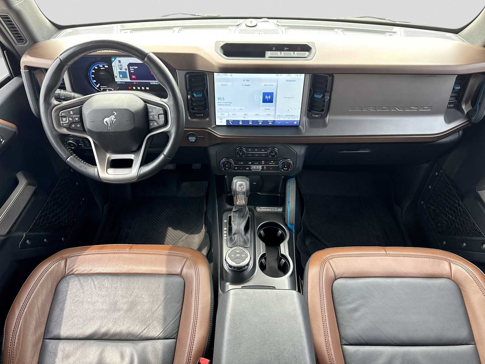 Used 2022 Ford Bronco Outer Banks AWD/4WD image 15