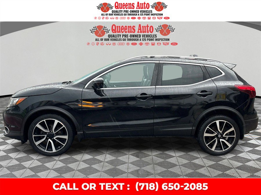 Used 2018 Nissan Rogue Sport SL AWD/4WD image 3