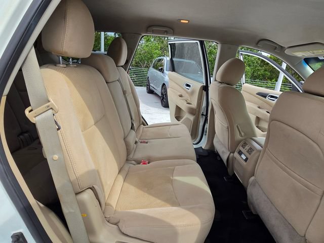 Used 2016 Nissan Pathfinder S FWD image 19