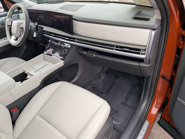 Used 2025 Hyundai Santa Fe Calligraphy FWD image 36