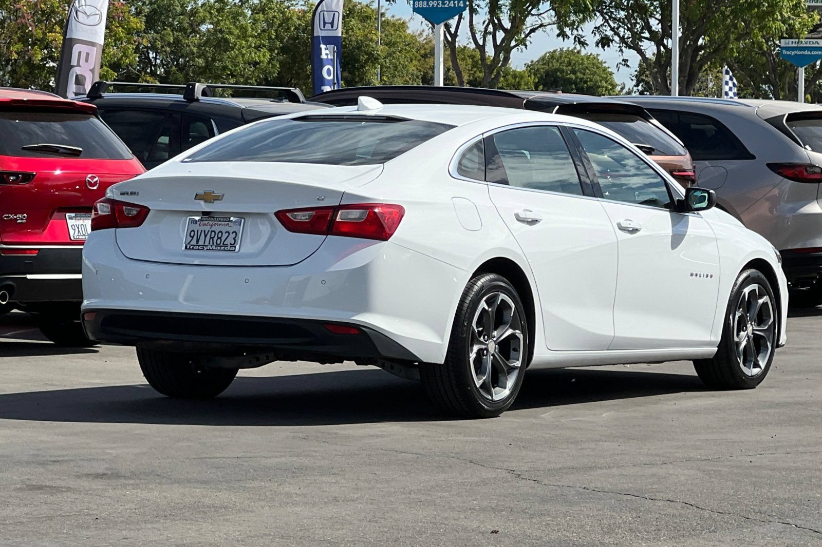 Used 2024 Chevrolet Malibu LT FWD image 4