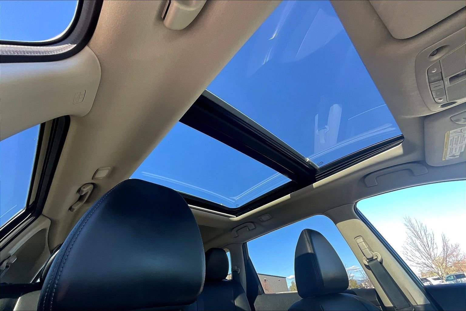 Used 2014 Nissan Rogue SL w/ SL Premium Package image 20