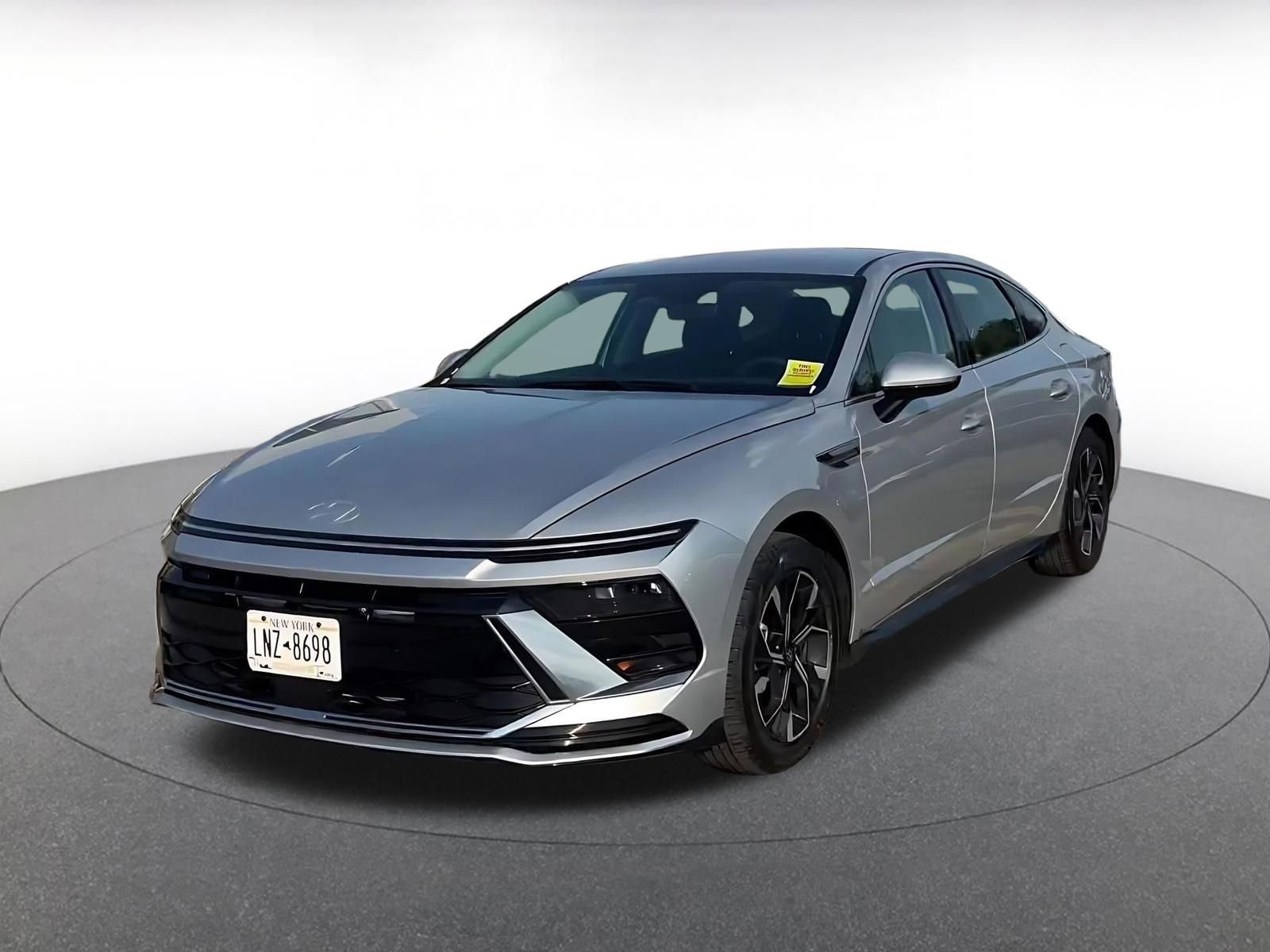 Used 2025 Hyundai Sonata SEL FWD image 7