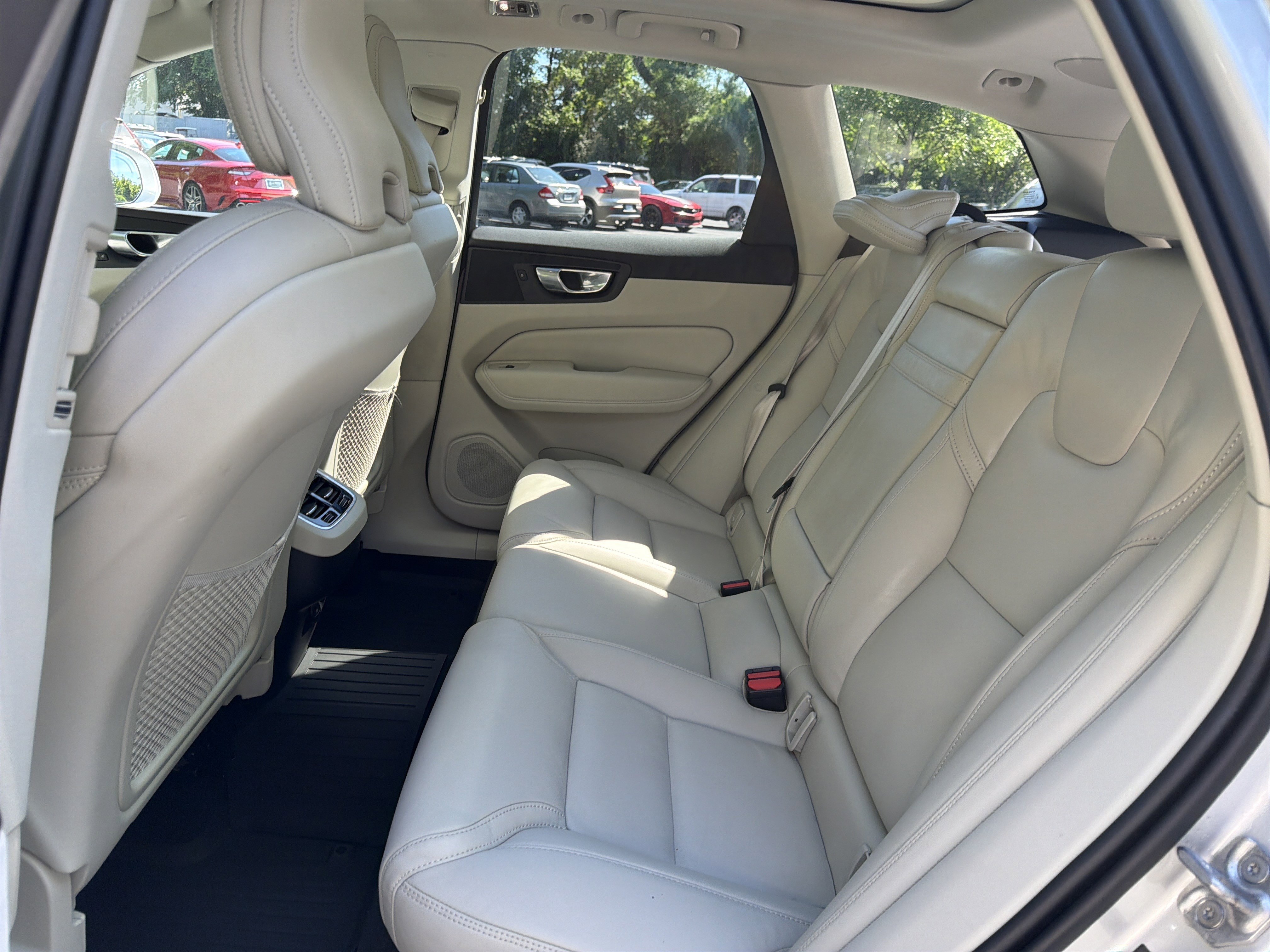 Used 2021 Volvo XC60 T6 Inscription w/ Advanced Package AWD/4WD image 32