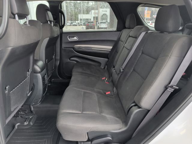 Used 2020 Dodge Durango SXT image 32