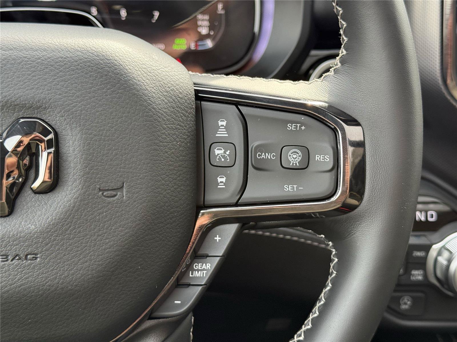 New 2025 RAM 1500 Limited AWD/4WD image 22