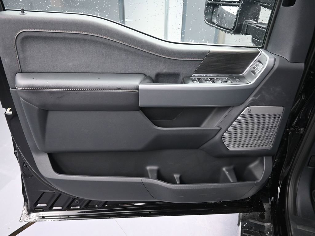New 2025 Ford F150 Lariat w/ Equipment Group 501A Mid image 22