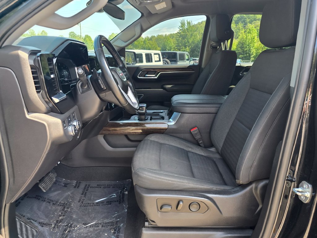 Used 2023 GMC Sierra 1500 Elevation AWD/4WD image 4