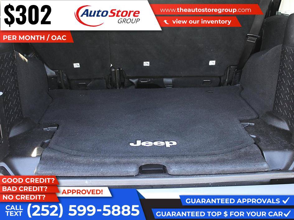 Used 2015 Jeep Wrangler Unlimited Sahara w/ Dual Top Group AWD/4WD image 10