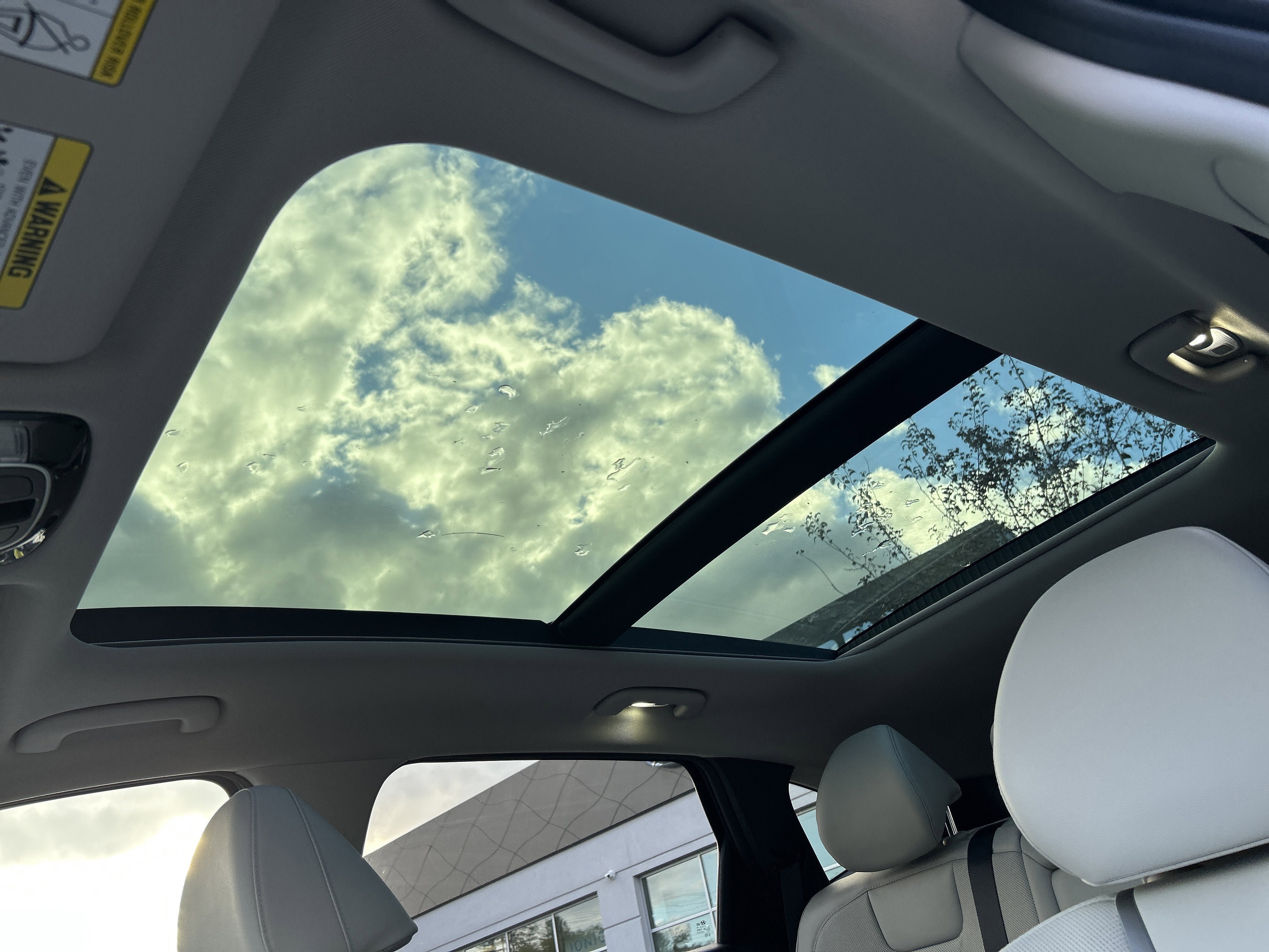 New 2025 Hyundai Tucson Limited image 27