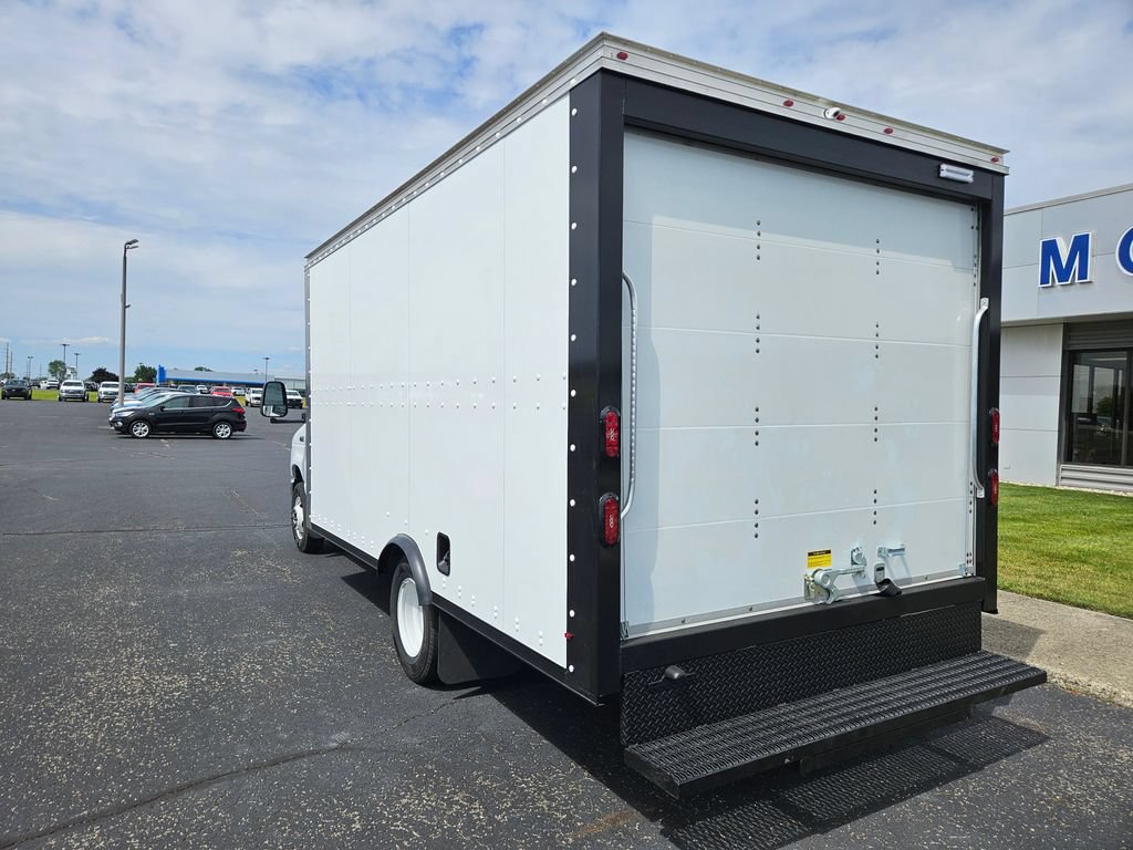 New 2026 Ford E-350 and Econoline 350 Super Duty w/ Shuttle Bus Prep Package RWD image 8
