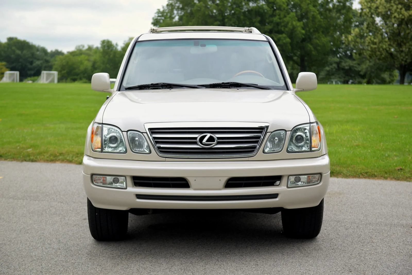 Used 2005 Lexus LX 470 4WD image 10
