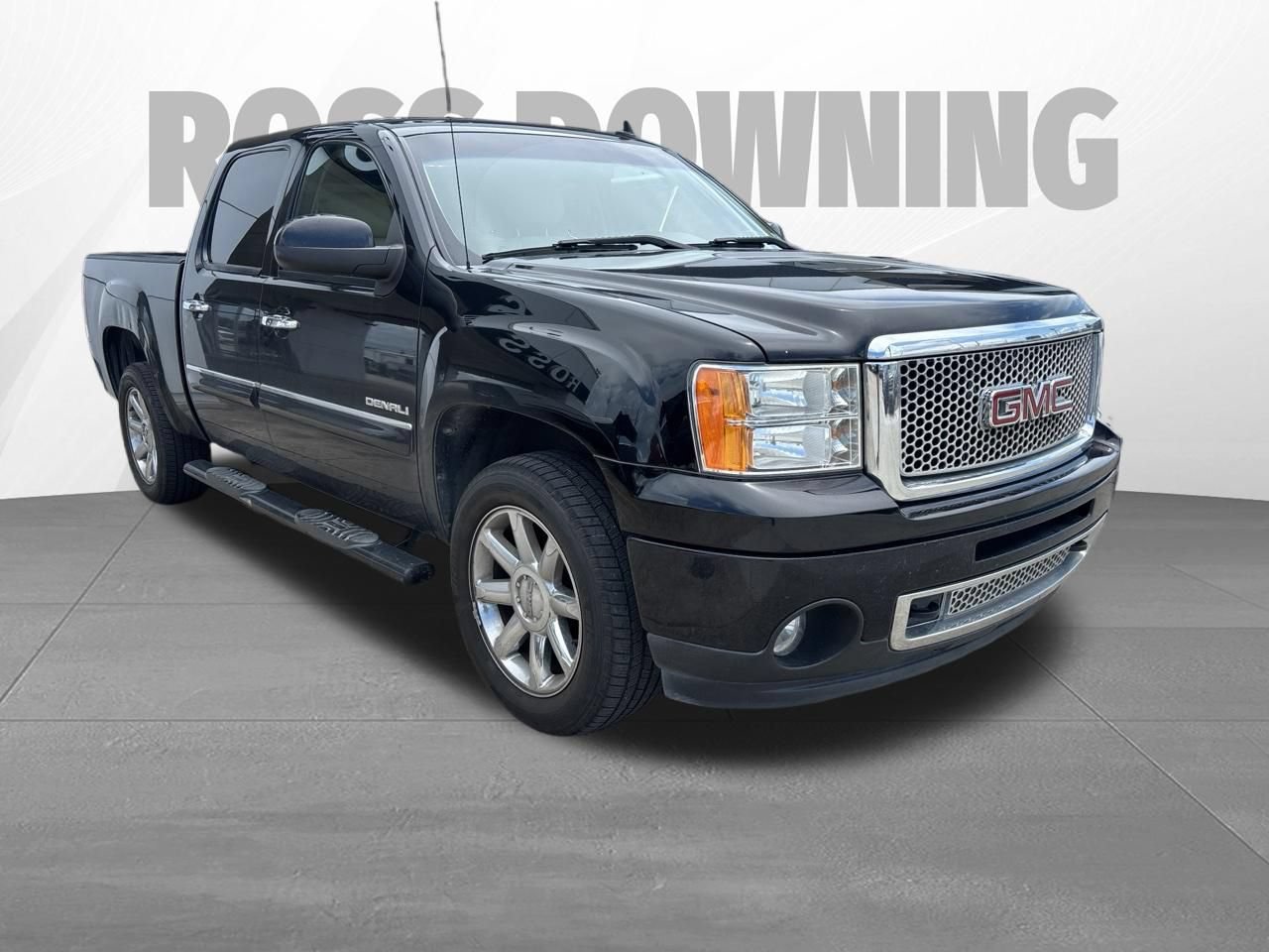 Used 2012 GMC Sierra 1500 Denali RWD image 3