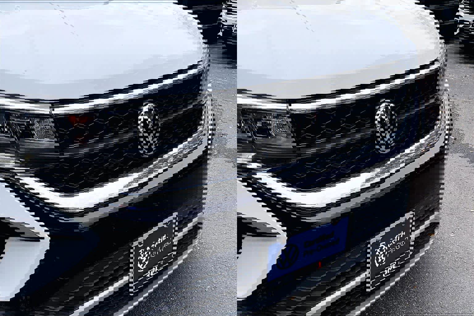 Certified 2022 Volkswagen Taos SE image 32