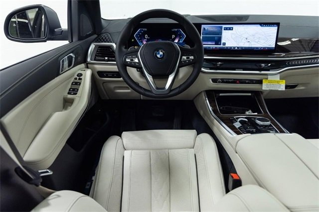 New 2026 BMW X5 xDrive50e w/ Climate Comfort Package image 4