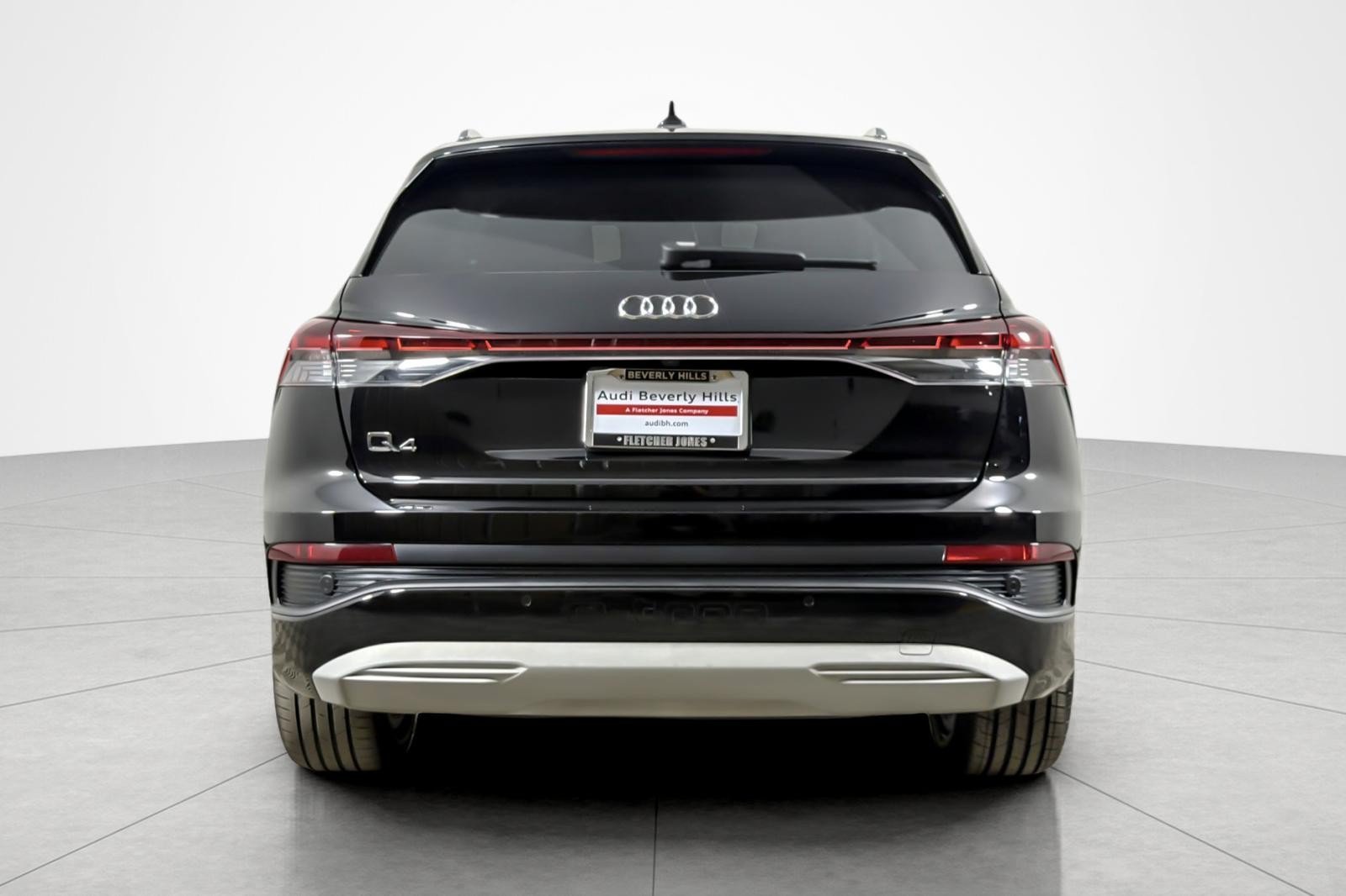 Certified 2023 Audi Q4 e-tron Premium Plus w/ Premium Plus RWD image 4