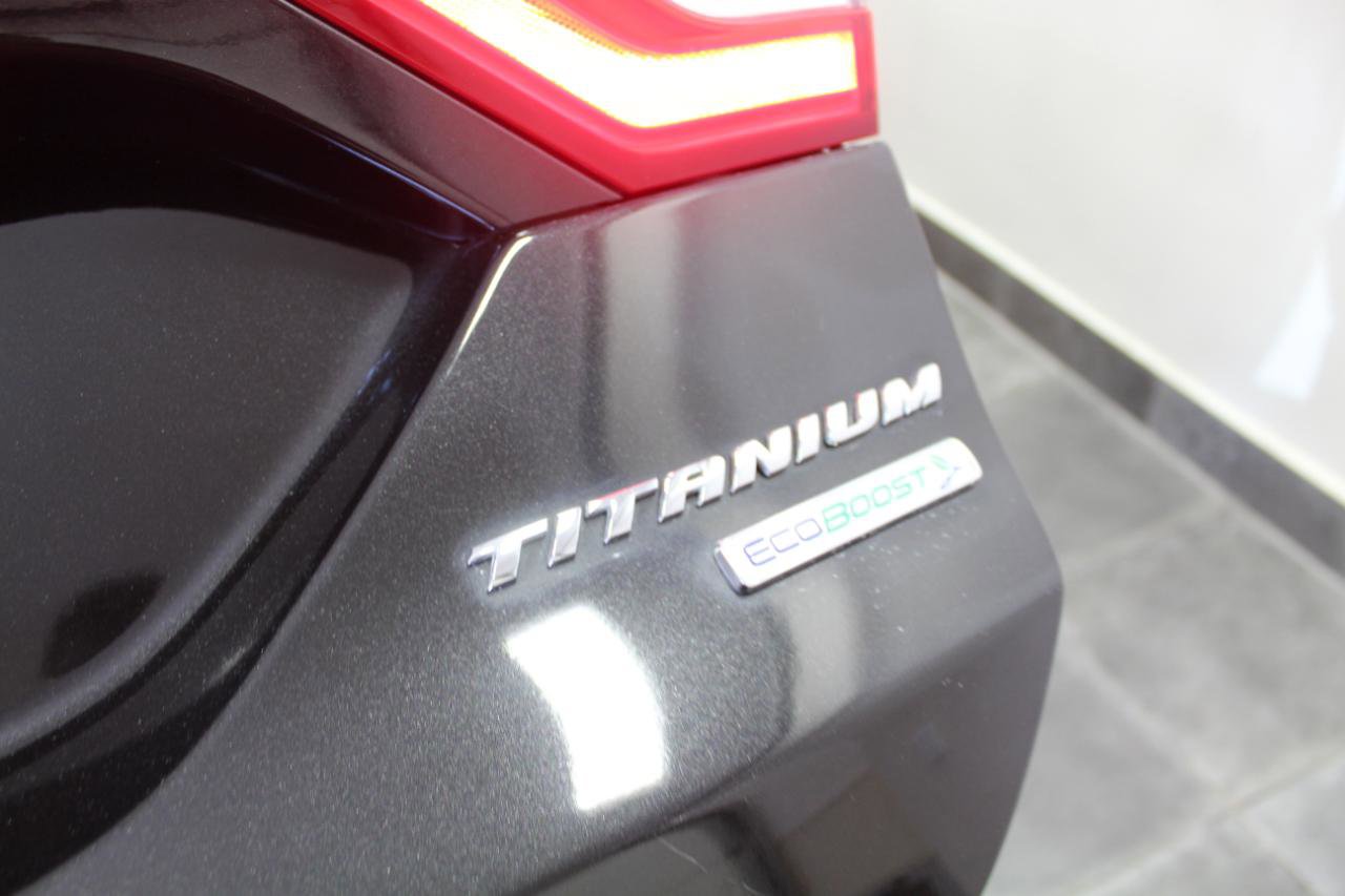 Used 2014 Ford Fusion Titanium FWD image 29