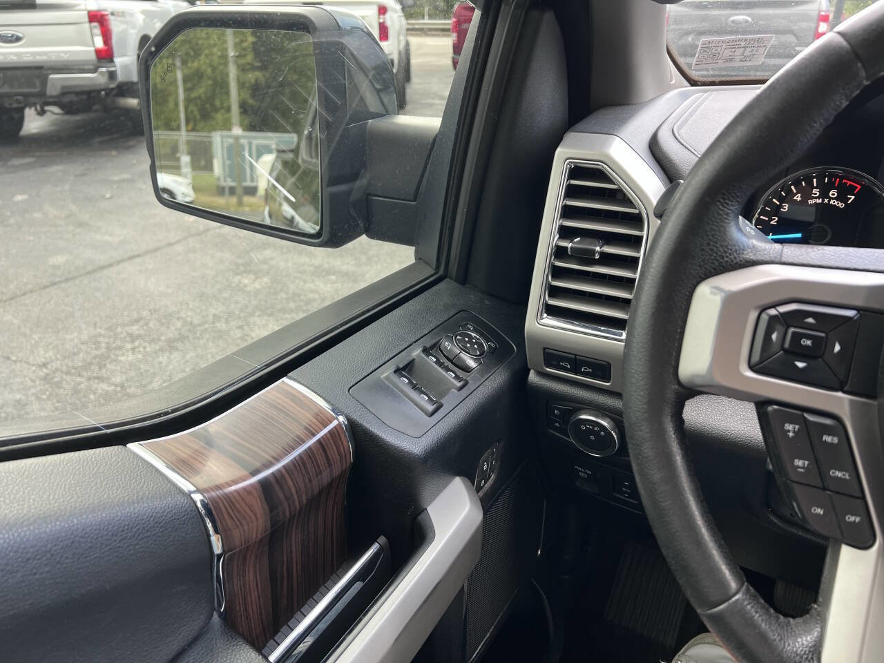 Used 2015 Ford F150 Lariat w/ Equipment Group 501A Mid image 13