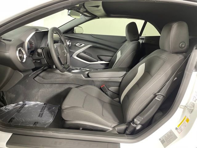 New 2024 Chevrolet Camaro LT image 4