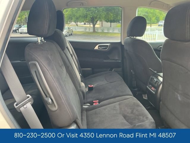 Used 2014 Nissan Pathfinder SV AWD/4WD image 30