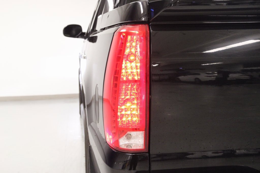 Used 2013 Cadillac Escalade EXT Luxury image 11