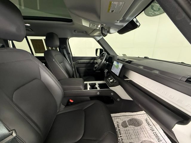 Used 2025 Land Rover Defender 110 S AWD/4WD image 37