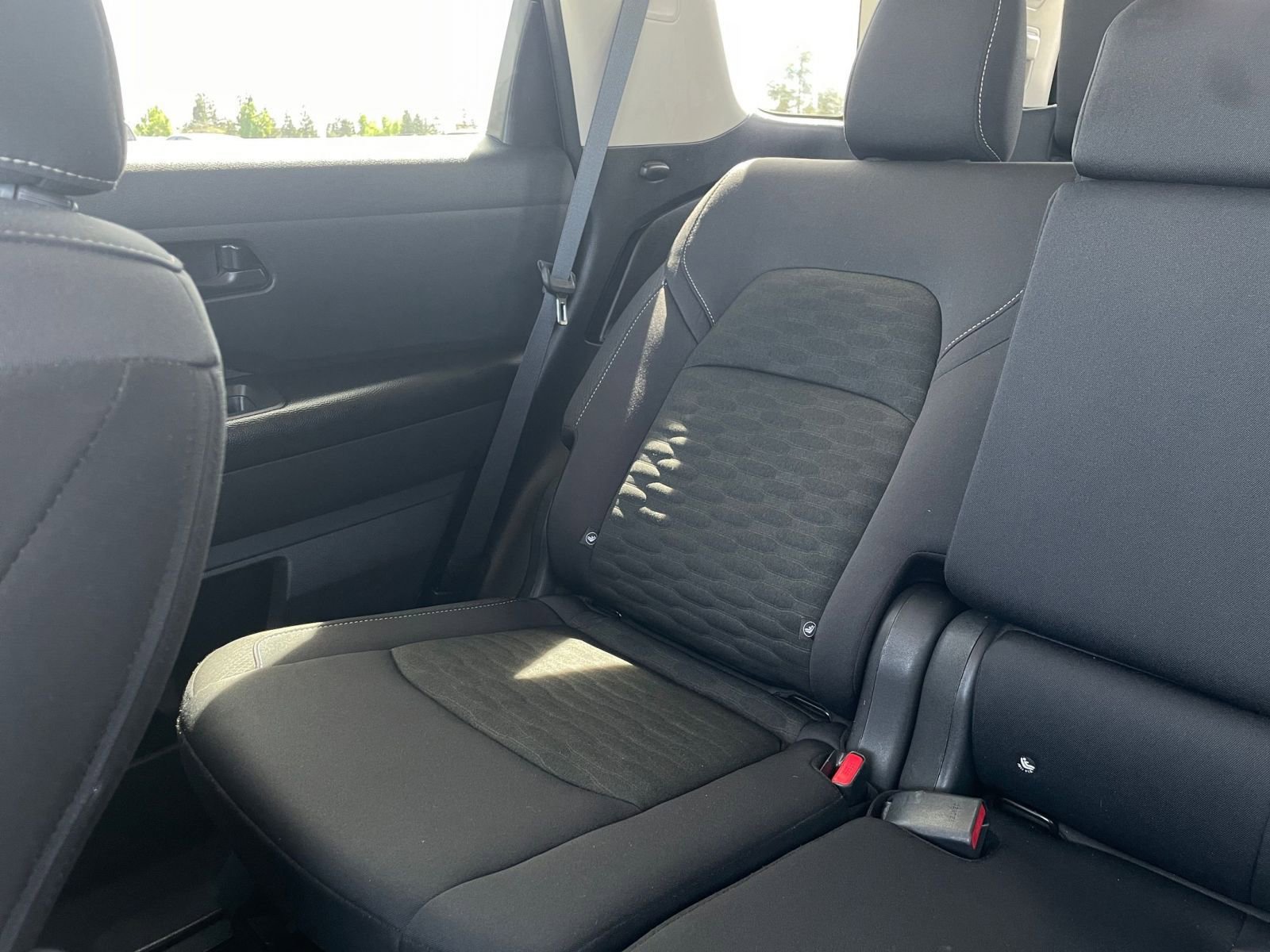 Used 2025 Nissan Pathfinder SV AWD/4WD image 42