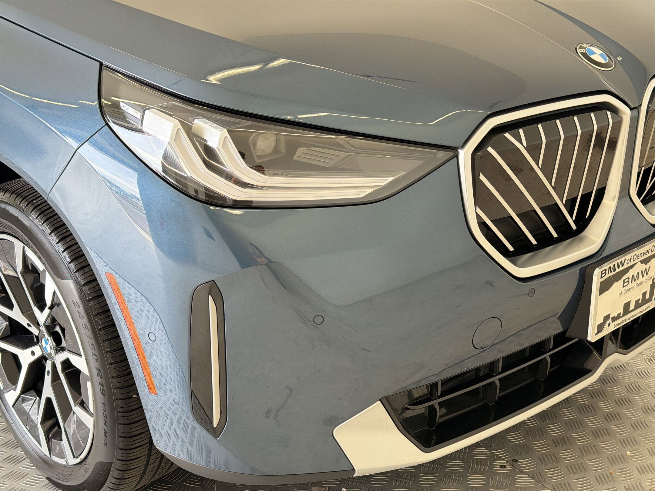 Used 2025 BMW X3 xDrive30i w/ Convenience Package image 11