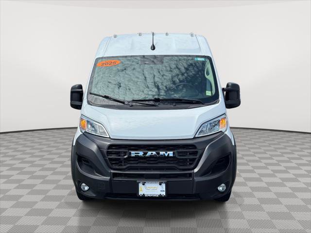 Used 2025 RAM ProMaster 2500 w/ Convenience Group FWD image 2