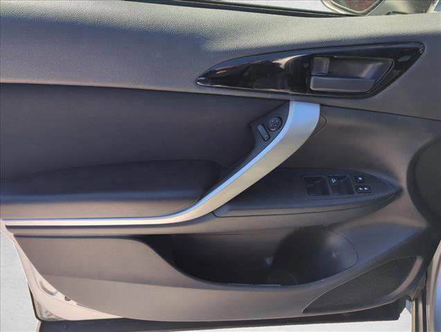 Used 2018 Mitsubishi Eclipse Cross LE image 8