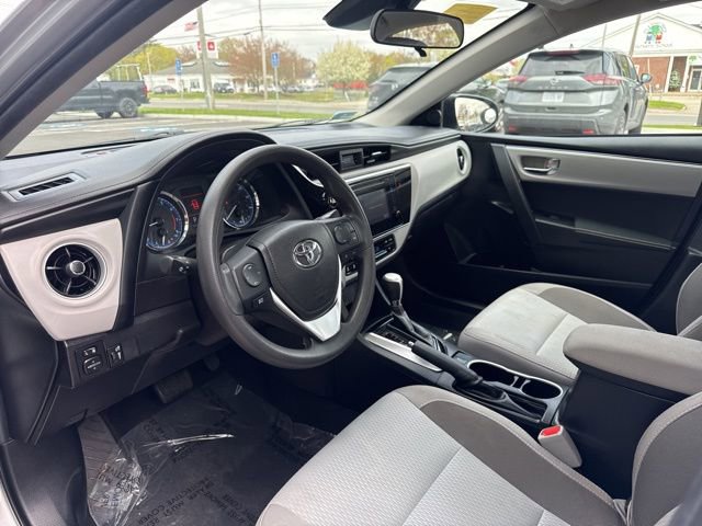 Used 2019 Toyota Corolla LE w/ Body Protection Package FWD image 9