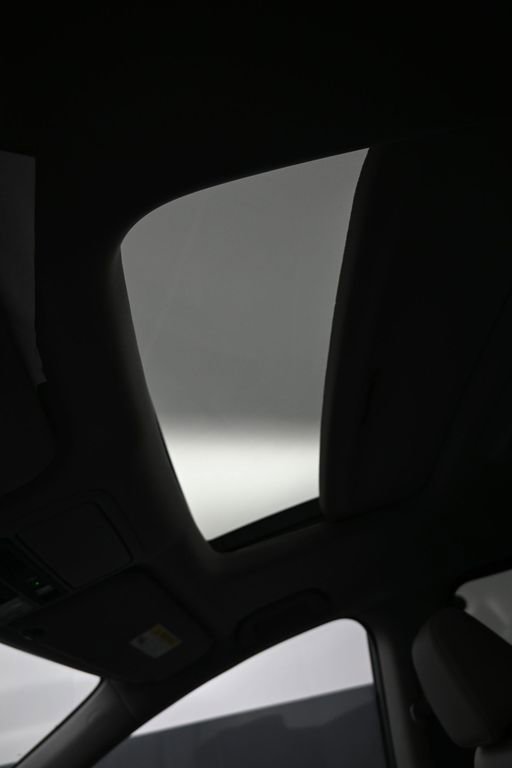 Certified 2023 Honda Odyssey Touring image 18