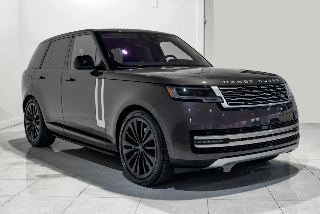Used 2023 Land Rover Range Rover First Edition image 7
