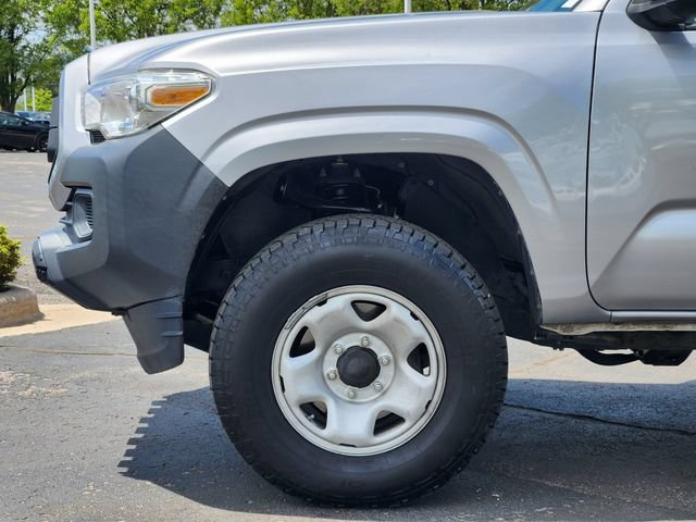 Used 2020 Toyota Tacoma SR AWD/4WD image 2