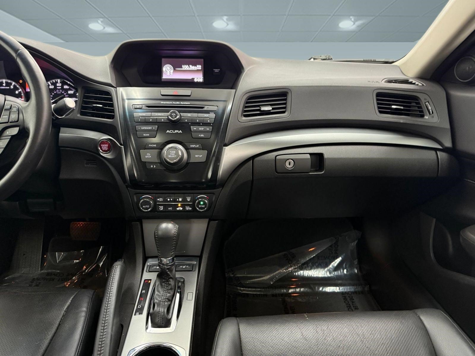 Used 2013 Acura ILX w/ Premium Package FWD image 16