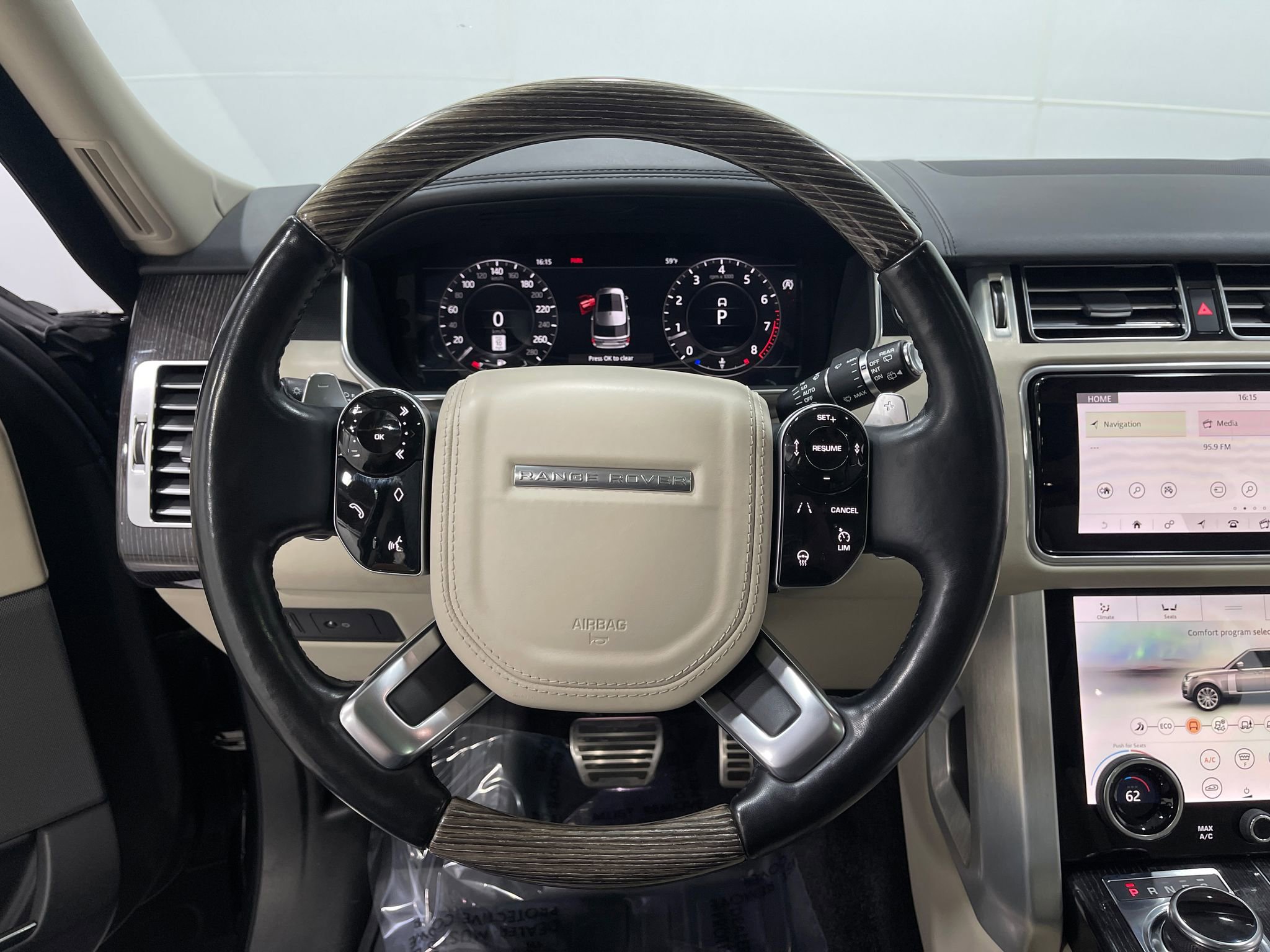 Used 2019 Land Rover Range Rover Autobiography AWD/4WD image 22