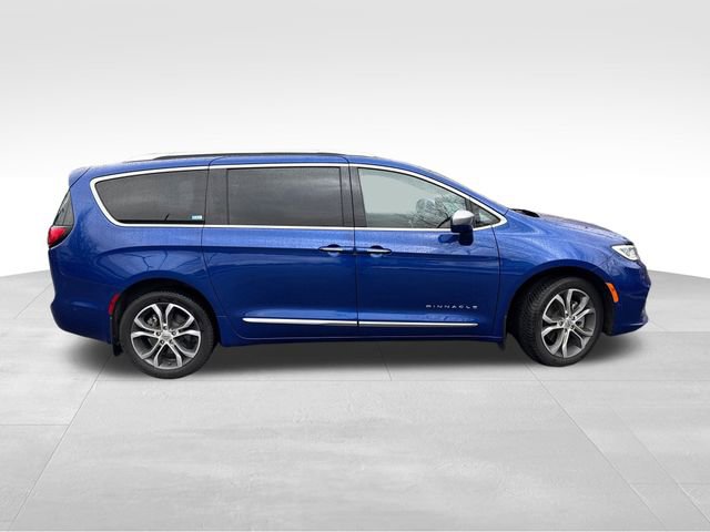 Used 2021 Chrysler Pacifica Pinnacle image 9