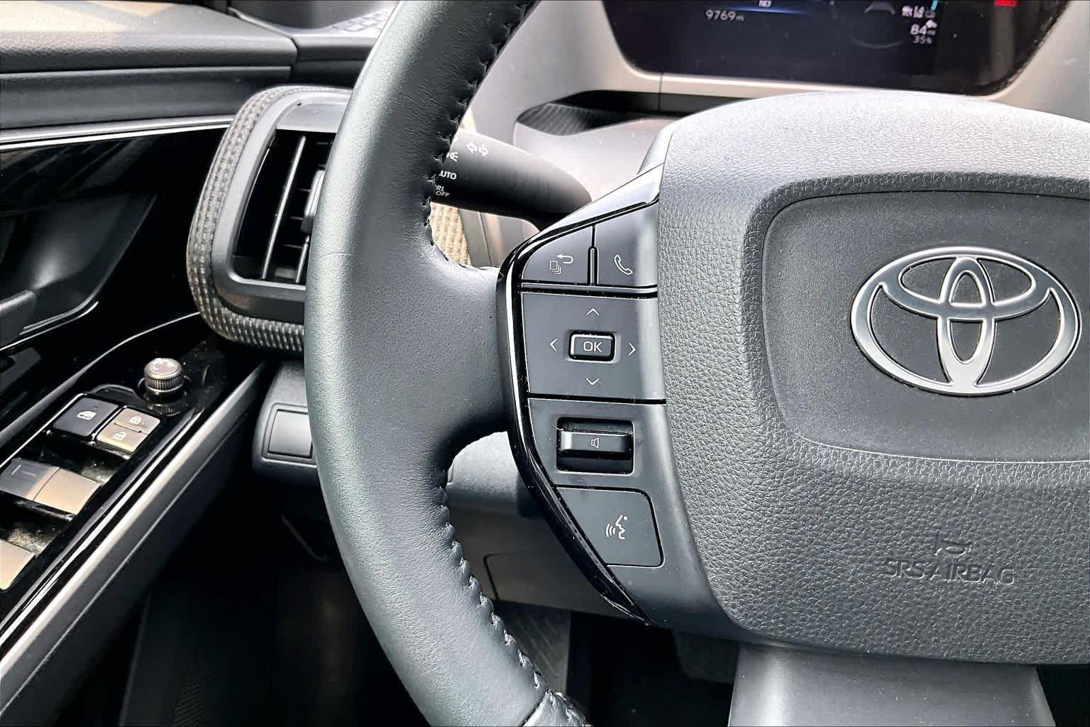 Used 2025 Toyota bZ4X FWD w/ Weather Package image 23