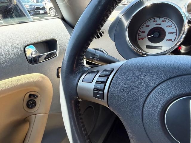 Used 2007 Pontiac Solstice Convertible w/ Premium Package RWD image 10