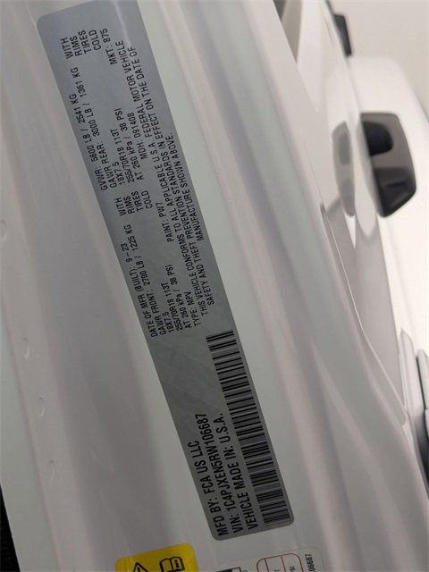 Used 2024 Jeep Wrangler Sahara w/ Technology Group image 36