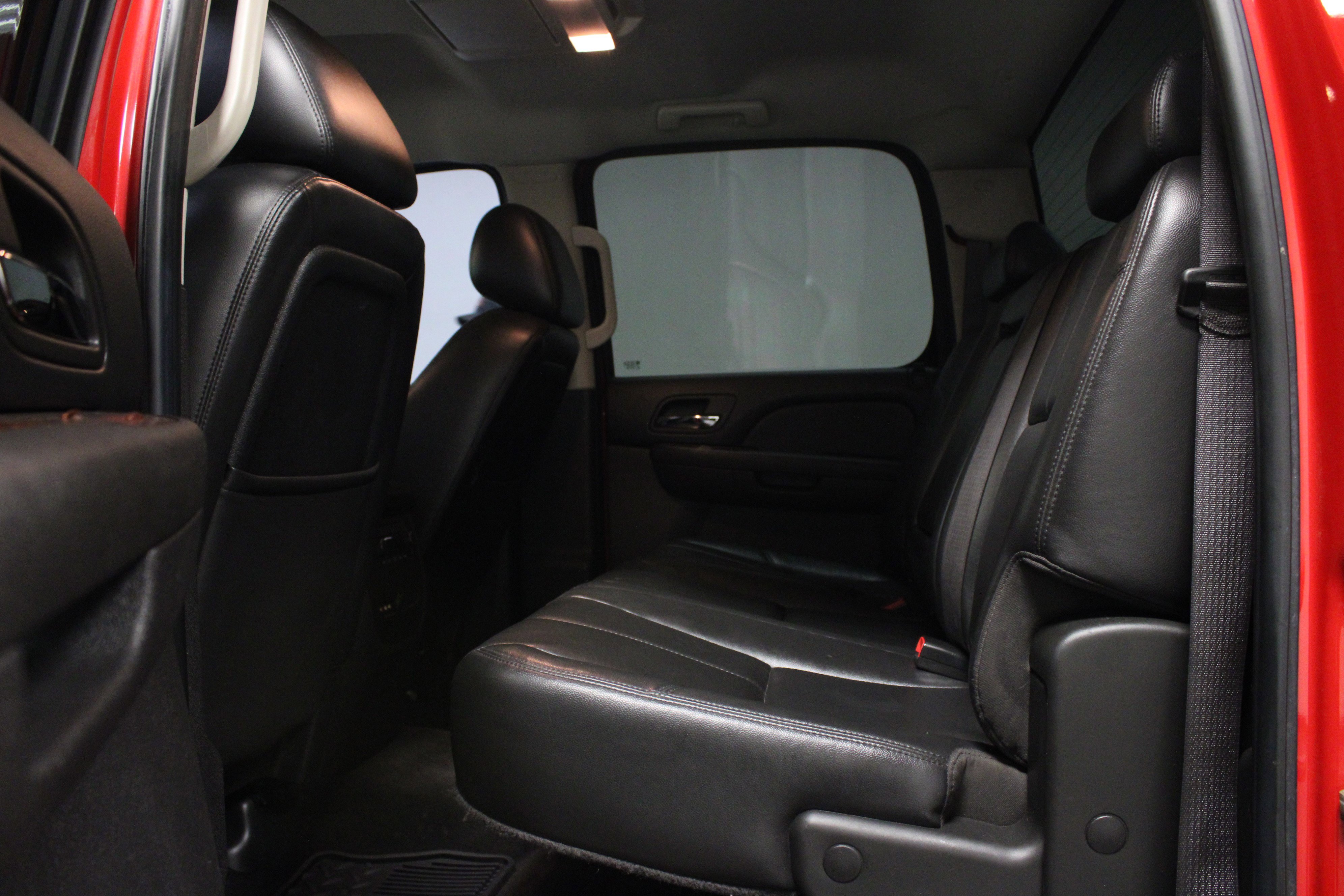 Used 2011 GMC Sierra 2500 SLT w/ Entertainment Package image 13