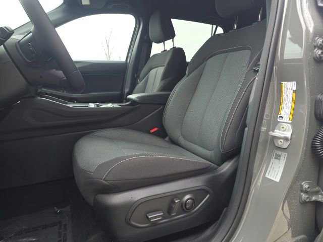 New 2026 Jeep Cherokee Laredo image 9