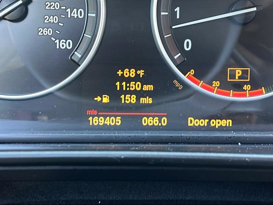 Used 2011 BMW 528i Sedan RWD image 10