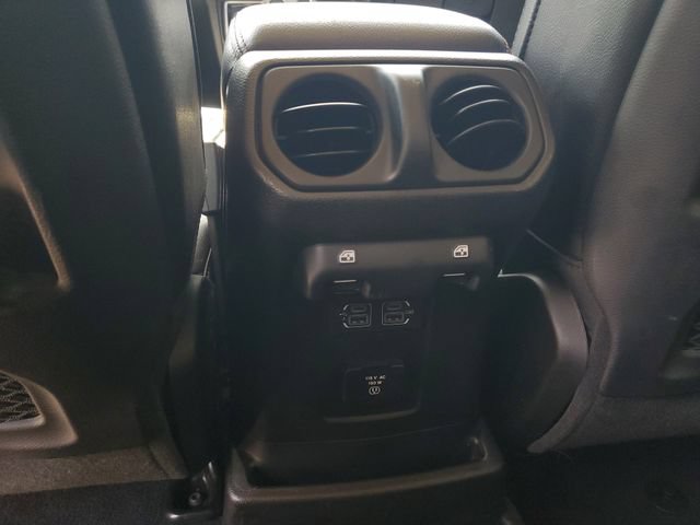 Used 2019 Jeep Wrangler Unlimited Rubicon AWD/4WD image 15