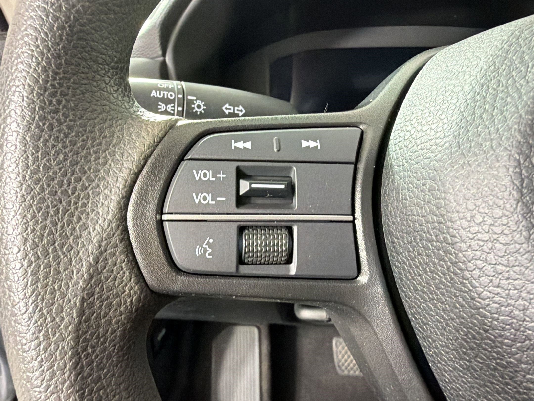 Used 2023 Honda Accord LX image 18