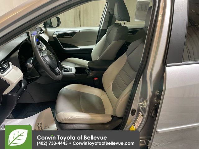Used 2023 Toyota RAV4 XLE Premium image 15